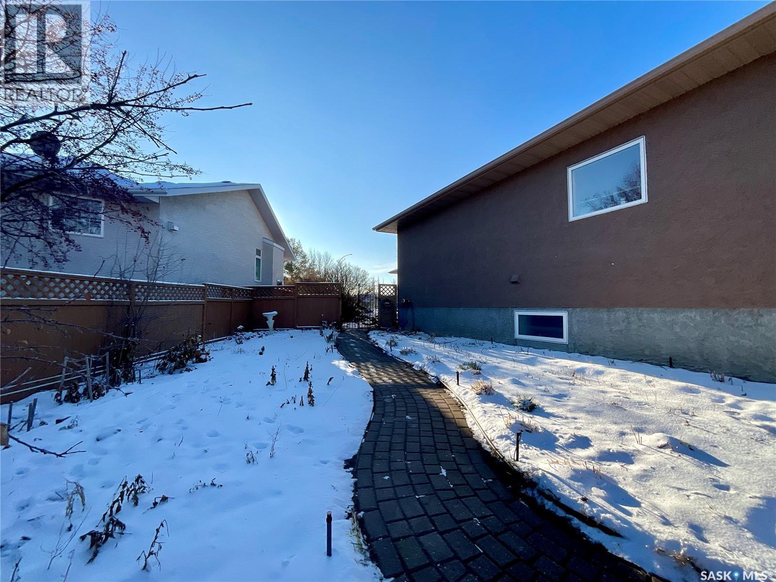 11330 Wascana Meadows, Regina, SK - Outdoor