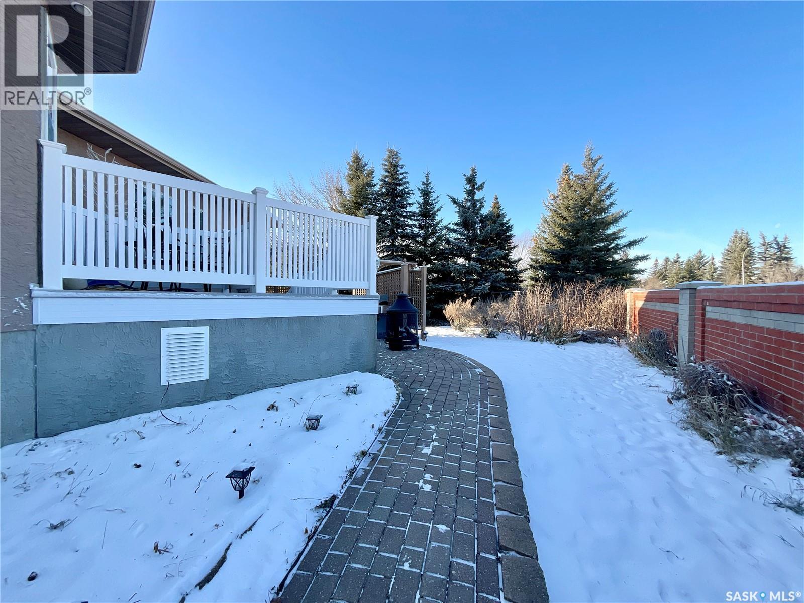 11330 Wascana Meadows, Regina, SK - Outdoor