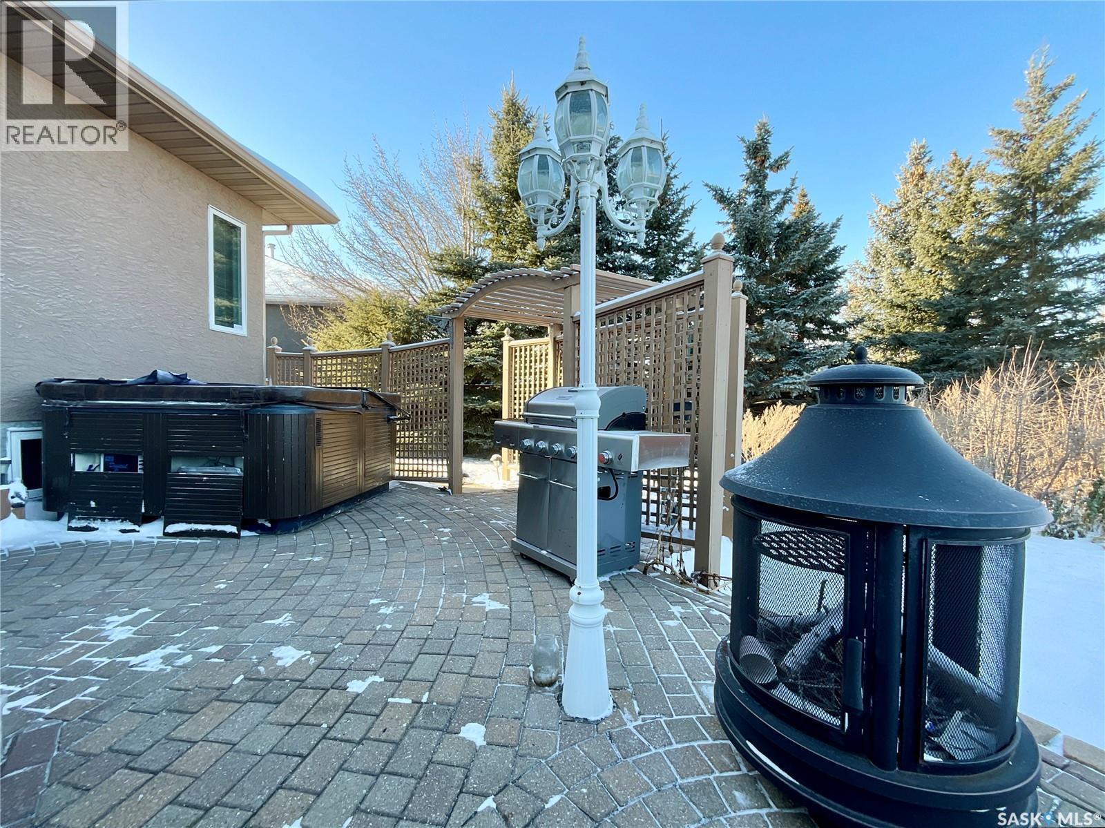 11330 Wascana Meadows, Regina, SK - Outdoor