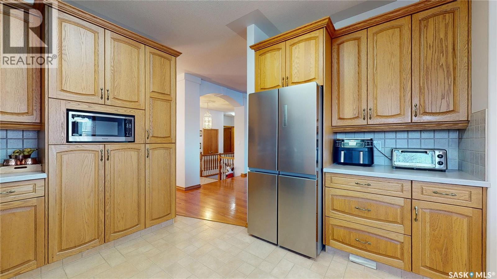 11330 Wascana Meadows, Regina, SK - Indoor Photo Showing Kitchen