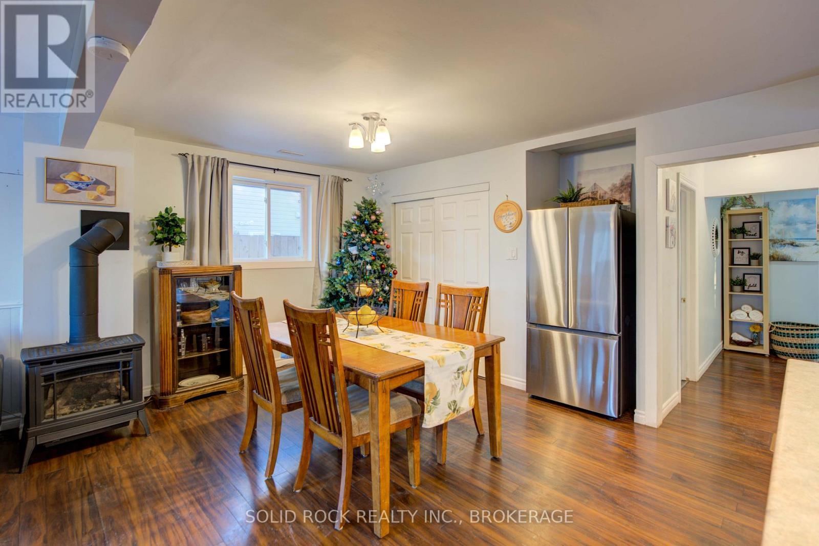 20 Maccauley Street, Kingston (Rideau), ON - Indoor Photo Showing Dining Room