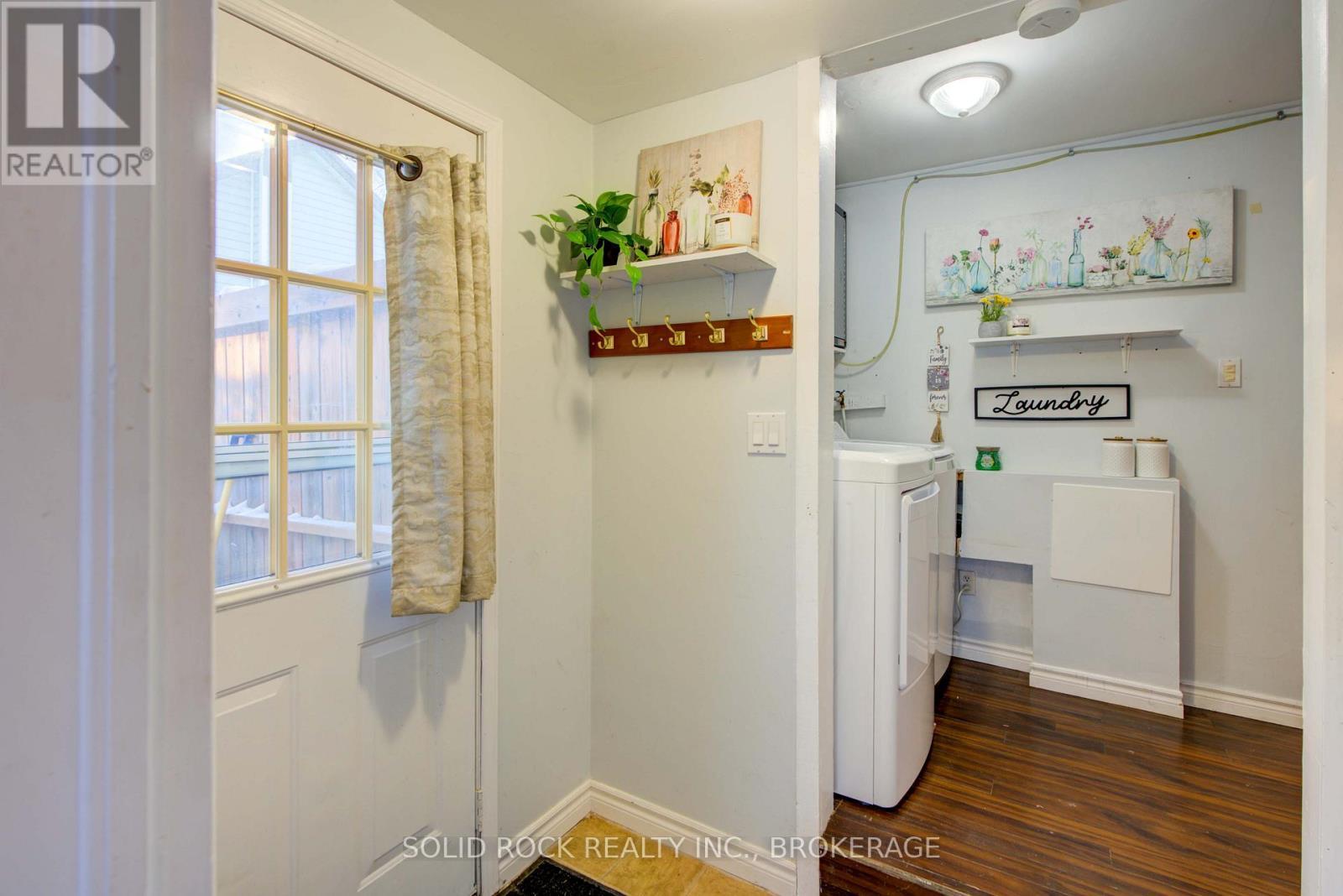 20 Maccauley Street, Kingston (Rideau), ON - Indoor Photo Showing Other Room