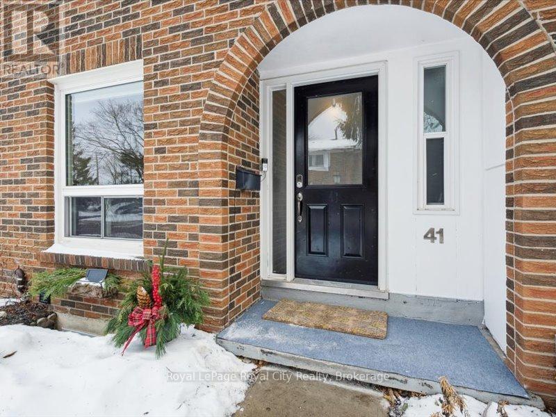 #41 has been updated & improved more than normal - 41 - 121 Bagot Street, Guelph (Junction/Onward Willow), ON - Outdoor With Exterior