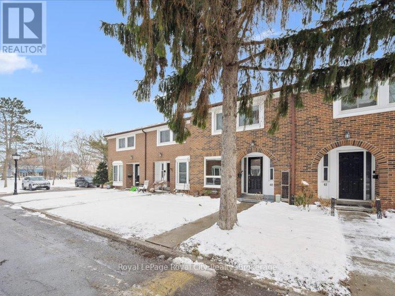 You can see your parking space from inside. - 41 - 121 Bagot Street, Guelph (Junction/Onward Willow), ON - Outdoor