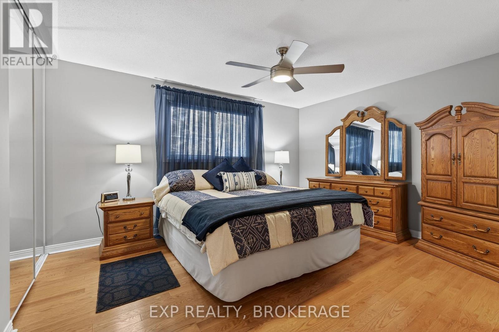 1048 Bauder Crescent, Kingston (North Of Taylor-Kidd Blvd), ON - Indoor Photo Showing Bedroom