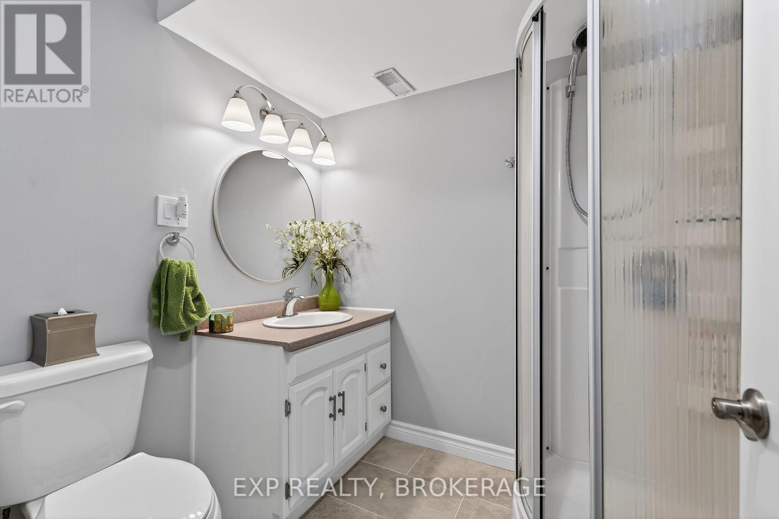 1048 Bauder Crescent, Kingston (North Of Taylor-Kidd Blvd), ON - Indoor Photo Showing Bathroom