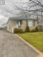 695 ANNLAND STREET Pickering, ON L1W 1A9