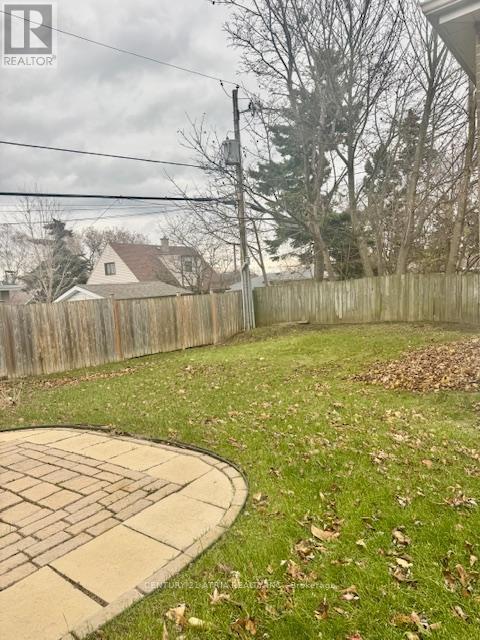 695 Annland Street, Pickering, ON - Outdoor