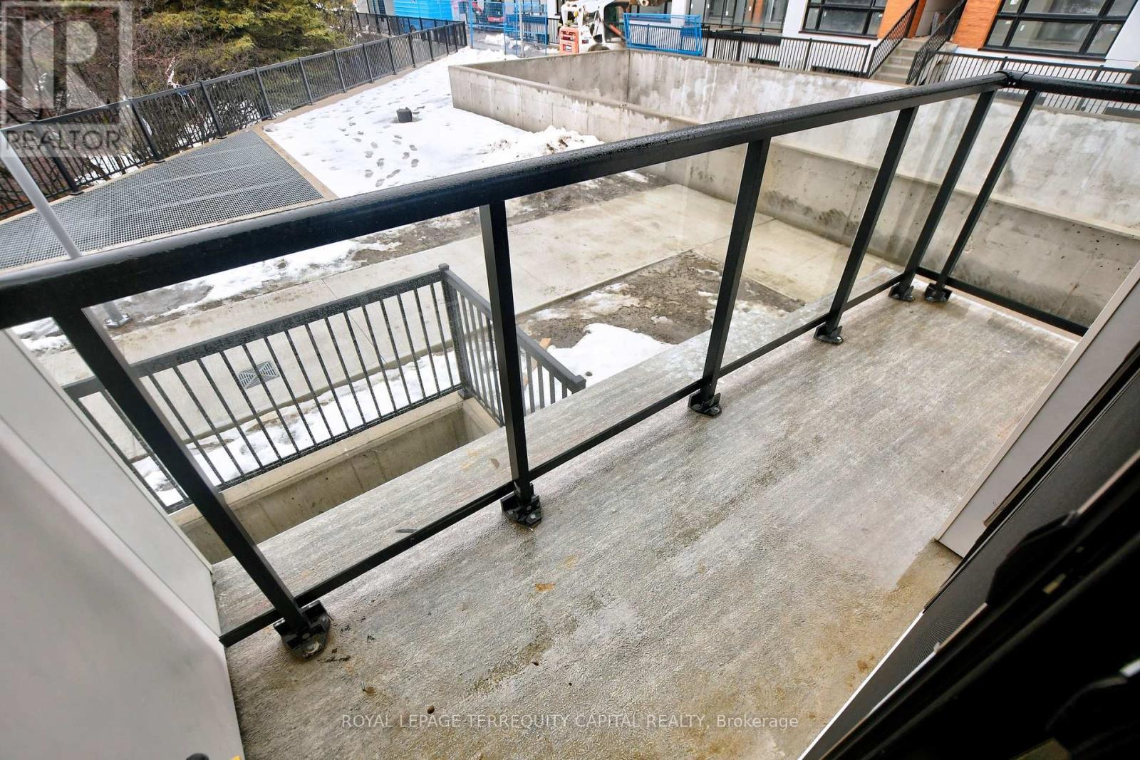 Th 309 - 6 Steckley House Lane, Richmond Hill, ON - Outdoor With Balcony With Exterior