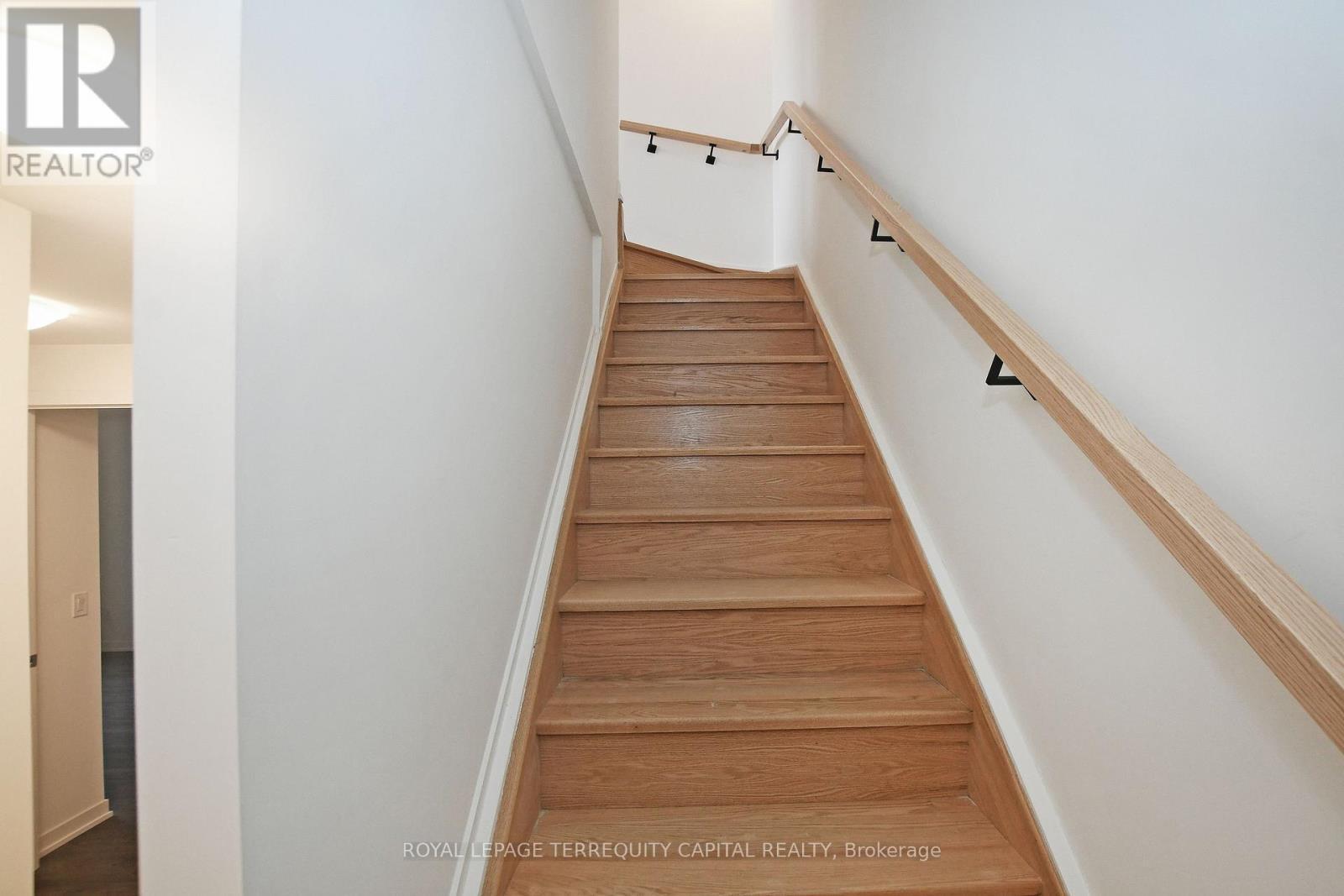 Th 309 - 6 Steckley House Lane, Richmond Hill, ON - Indoor Photo Showing Other Room