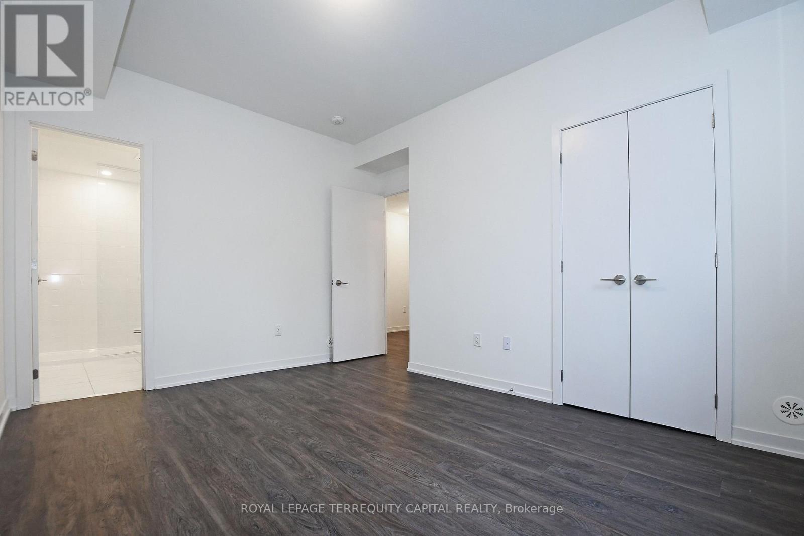 Th 309 - 6 Steckley House Lane, Richmond Hill, ON - Indoor Photo Showing Other Room