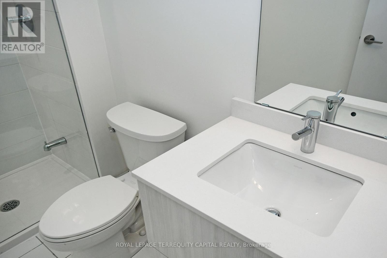 Th 309 - 6 Steckley House Lane, Richmond Hill, ON - Indoor Photo Showing Bathroom