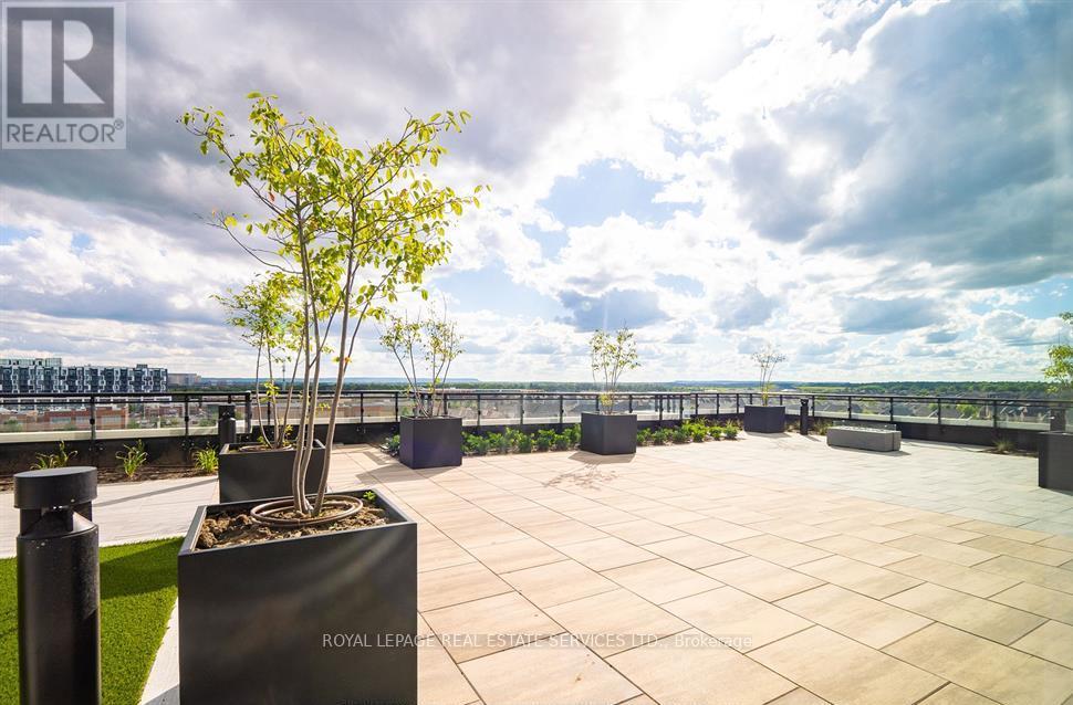 Lph 17 - 405 Dundas Street W, Oakville, ON - Outdoor With View