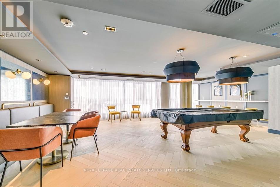 Lph 17 - 405 Dundas Street W, Oakville, ON - Indoor Photo Showing Other Room