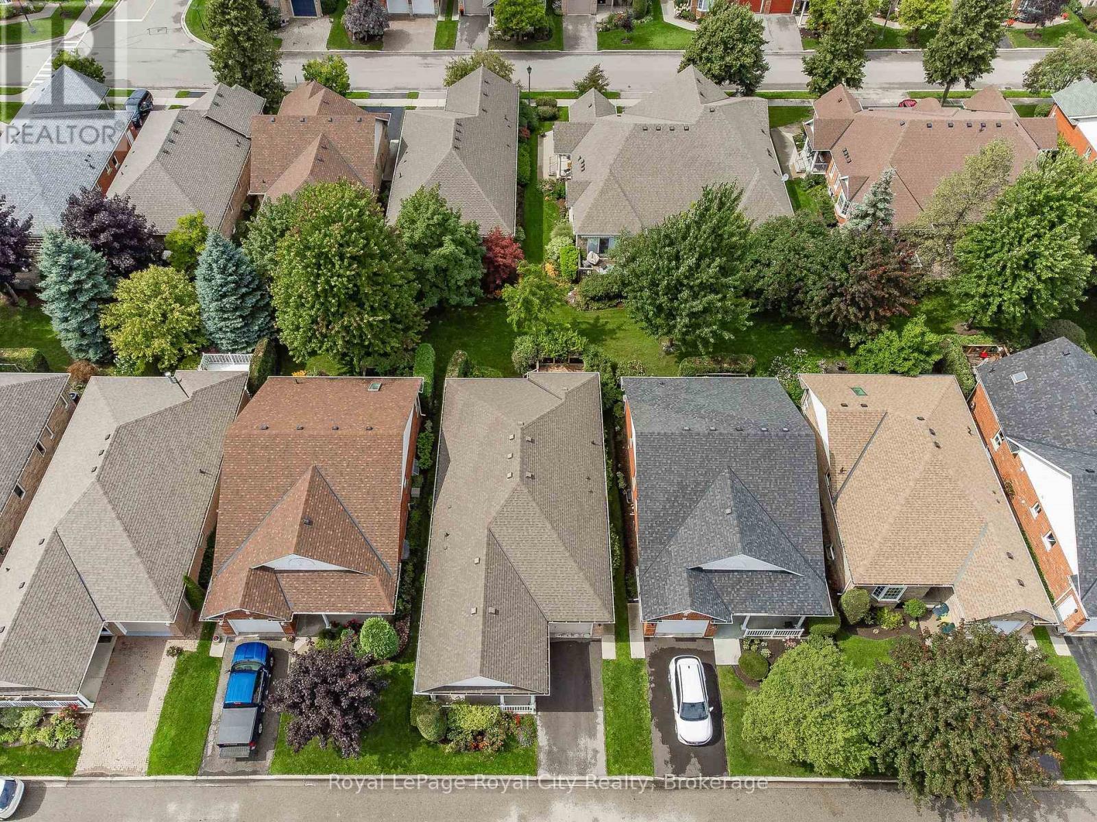 24 Beechlawn Boulevard, Guelph (Village By The Arboretum), ON - Outdoor