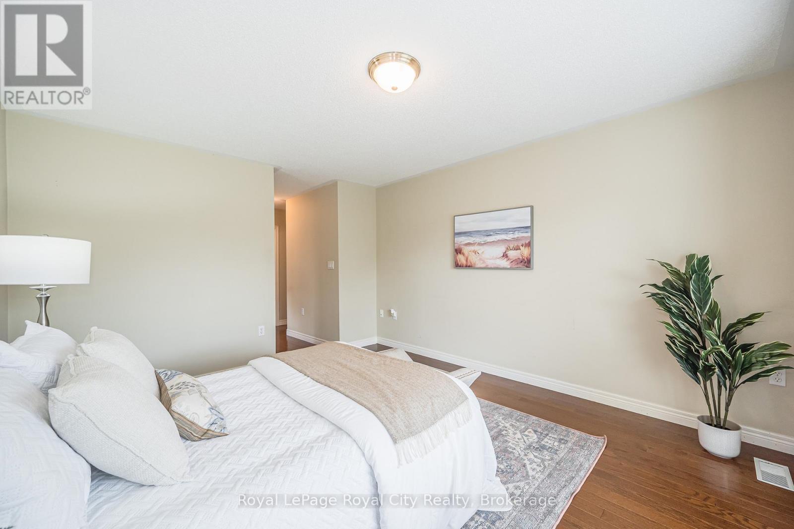 24 Beechlawn Boulevard, Guelph (Village By The Arboretum), ON - Indoor Photo Showing Bedroom