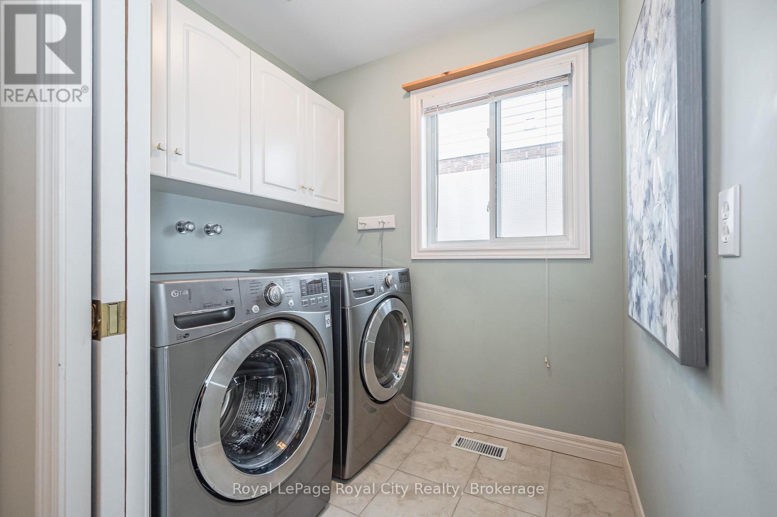 24 Beechlawn Boulevard, Guelph (Village By The Arboretum), ON - Indoor Photo Showing Laundry Room