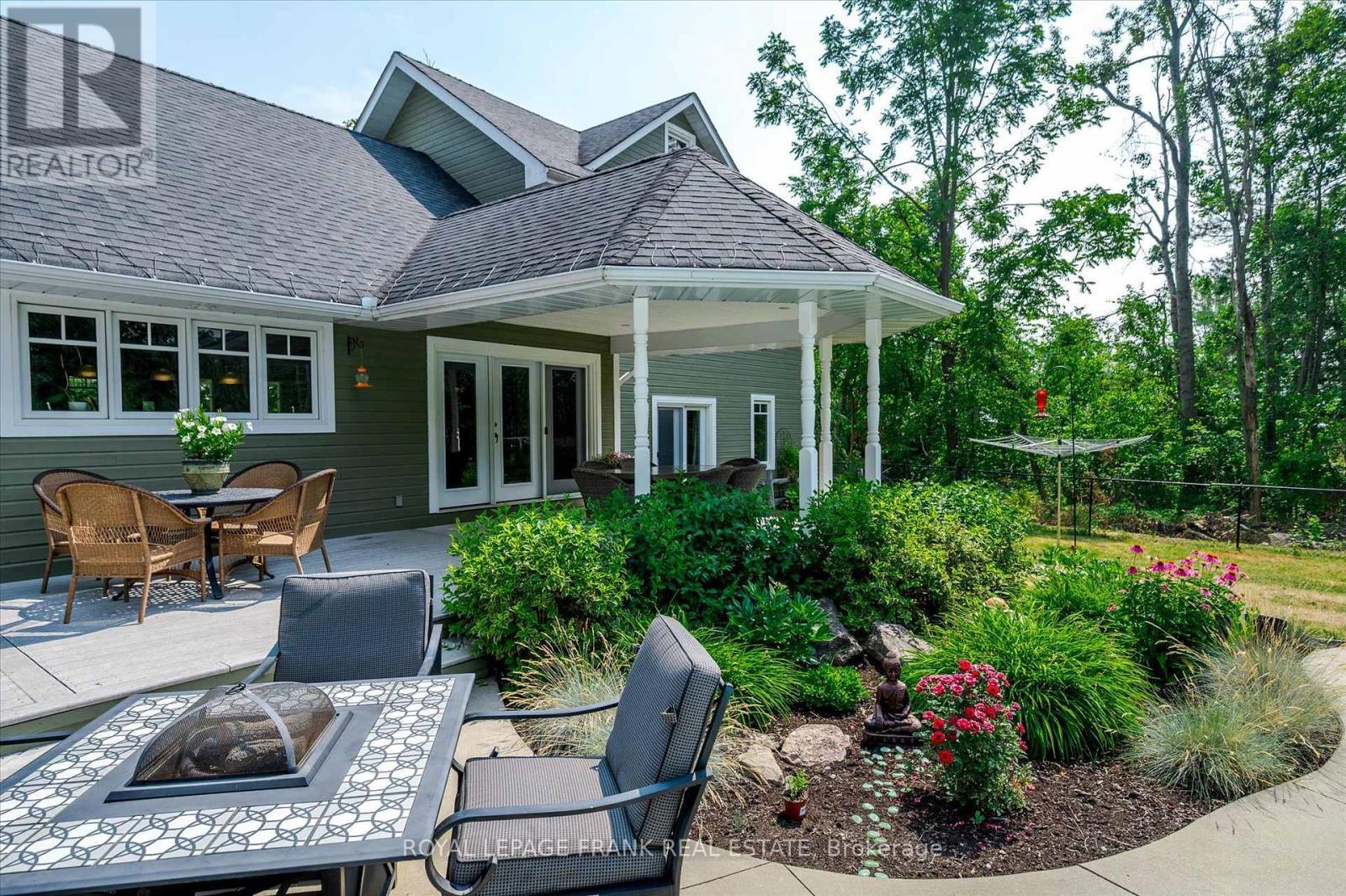 1898 Lakehurst Road, Trent Lakes, ON - Outdoor With Deck Patio Veranda