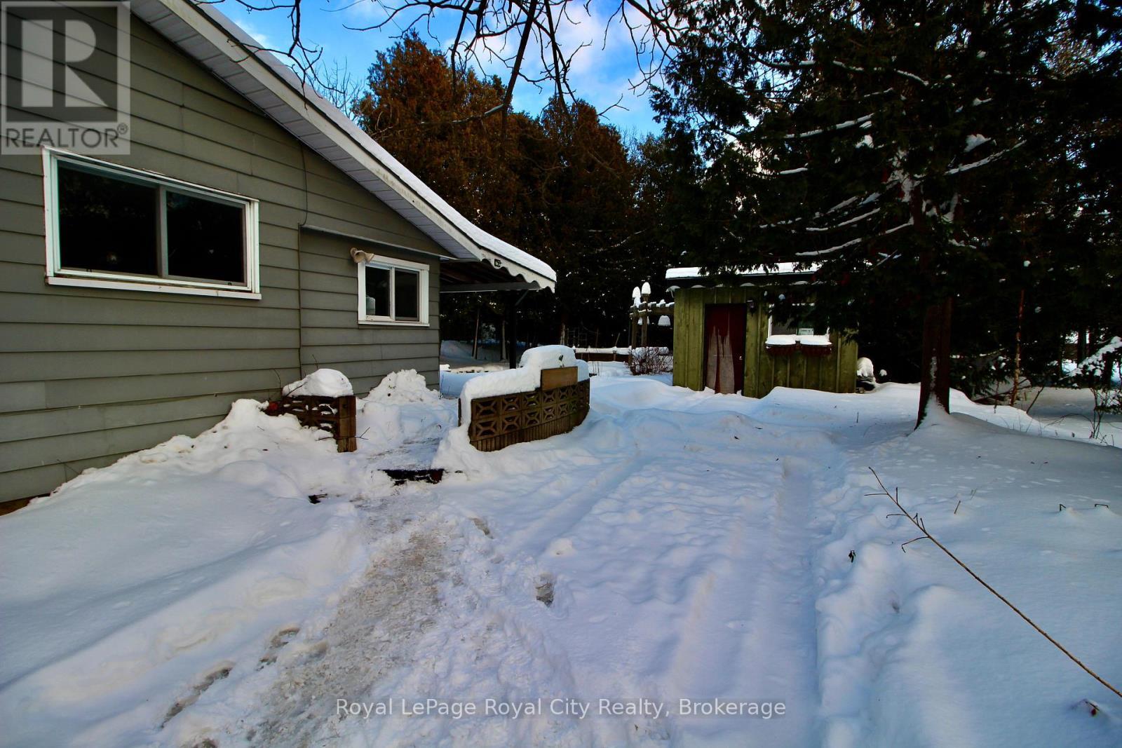28 Harpur Drive, Northern Bruce Peninsula, ON - Outdoor