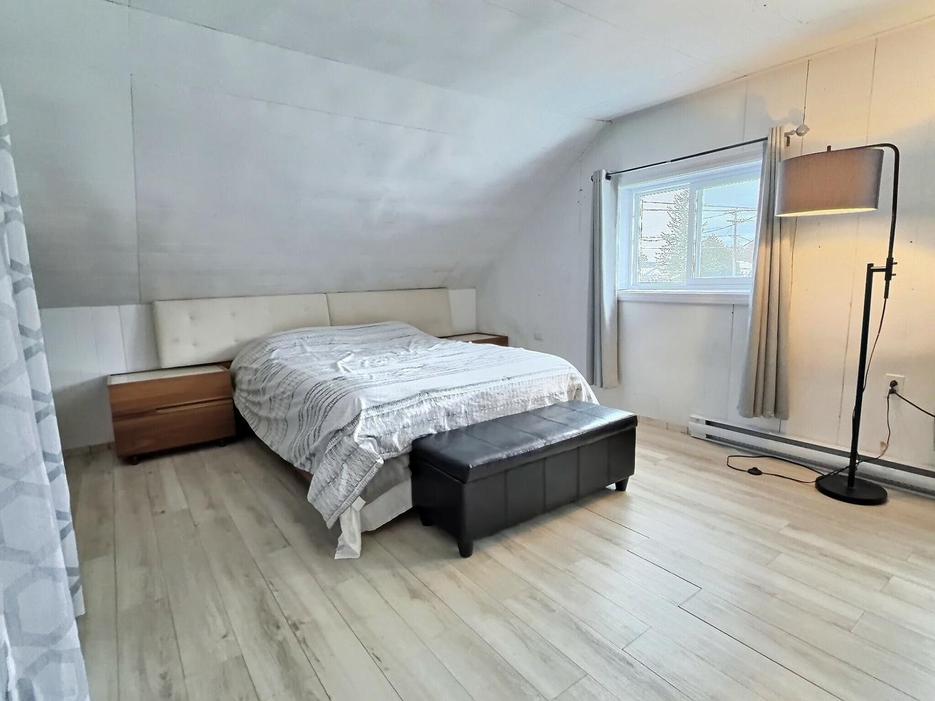 Chambre à coucher principale - 23 Rue Principale S., Béarn, QC - Indoor Photo Showing Bedroom