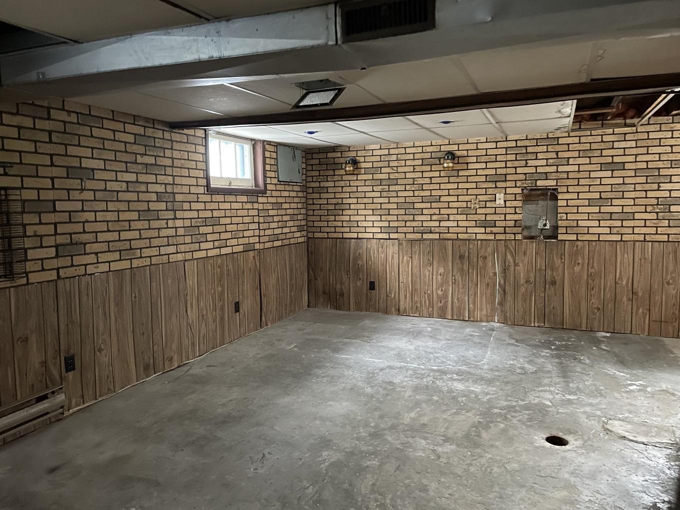 20 Primrose Street, Thunder Bay, ON - Indoor