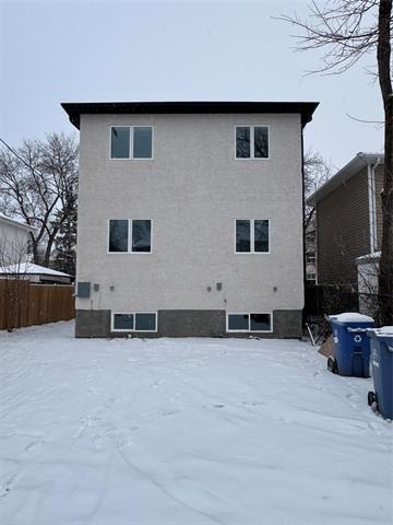 850 Burnell St, Winnipeg, MB