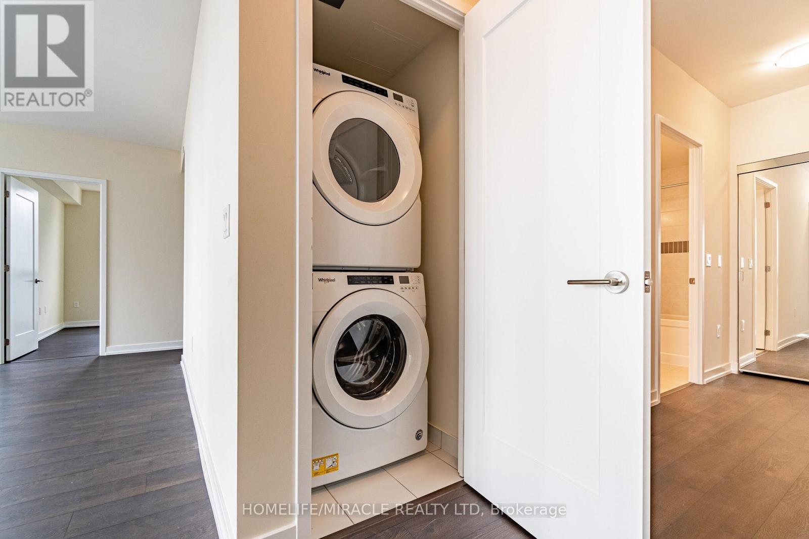 4102 - 99 John Street, Toronto, ON - Indoor Photo Showing Laundry Room