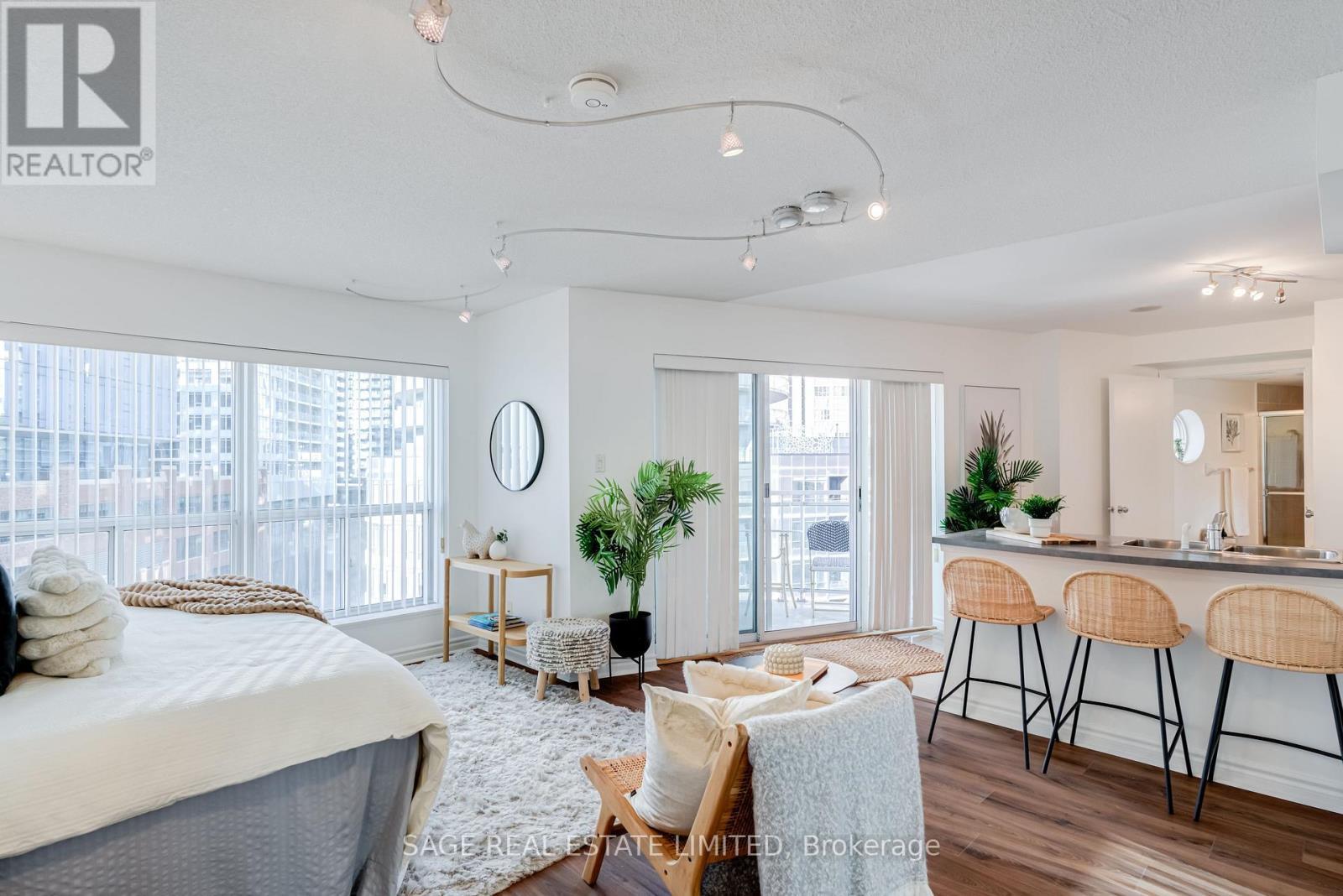 819 - 600 Queens Quay W, Toronto, ON - Indoor Photo Showing Other Room