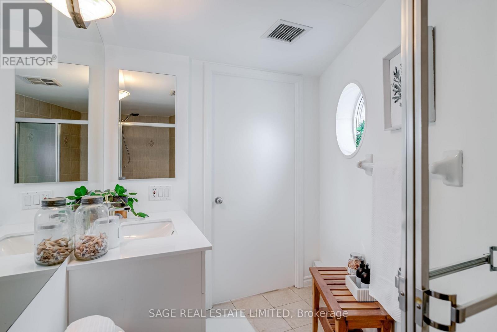 819 - 600 Queens Quay W, Toronto, ON - Indoor Photo Showing Bathroom