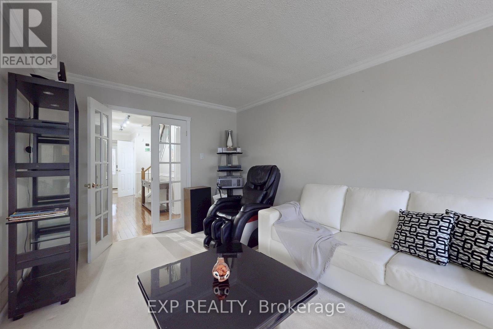 88 Valdor Drive, Toronto, ON - Indoor