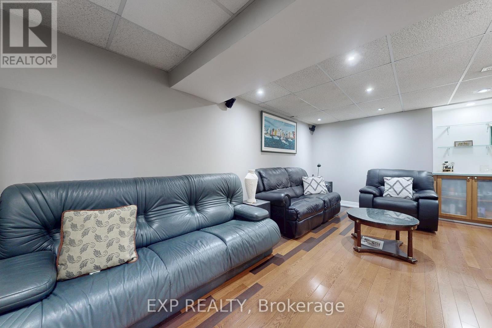 88 Valdor Drive, Toronto, ON - Indoor