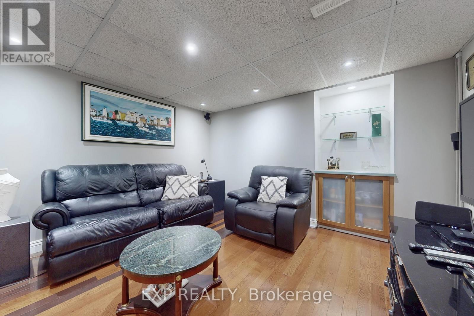 88 Valdor Drive, Toronto, ON - Indoor