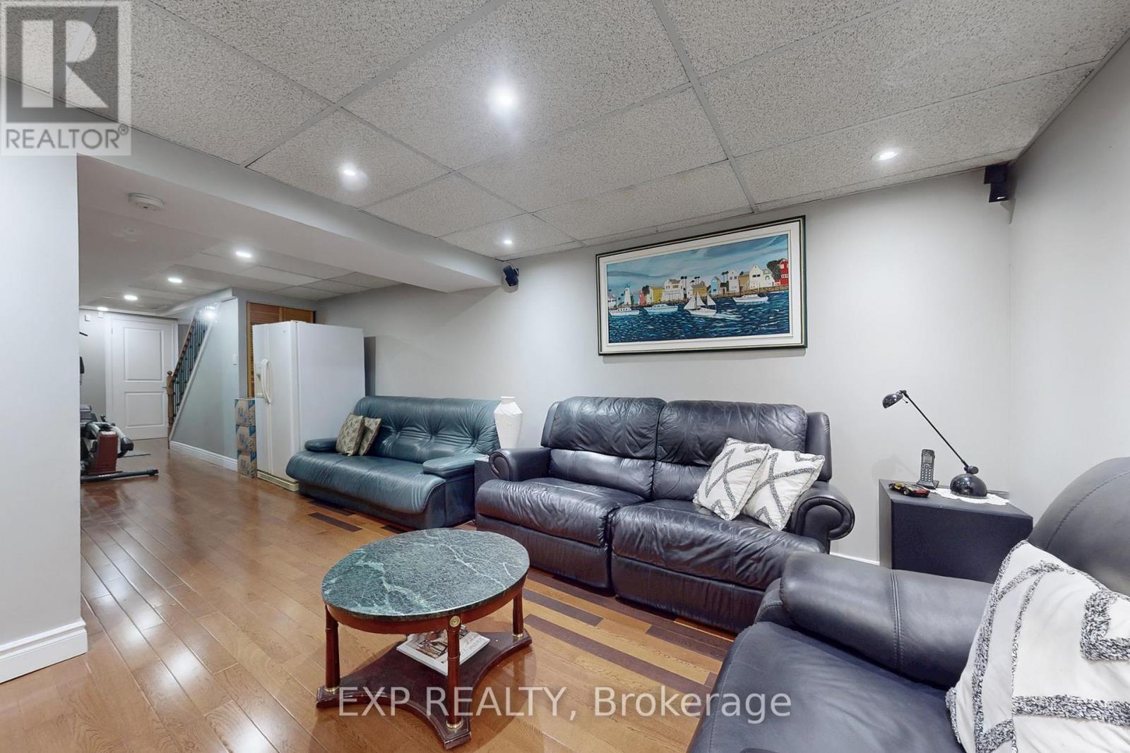 88 Valdor Drive, Toronto, ON - Indoor