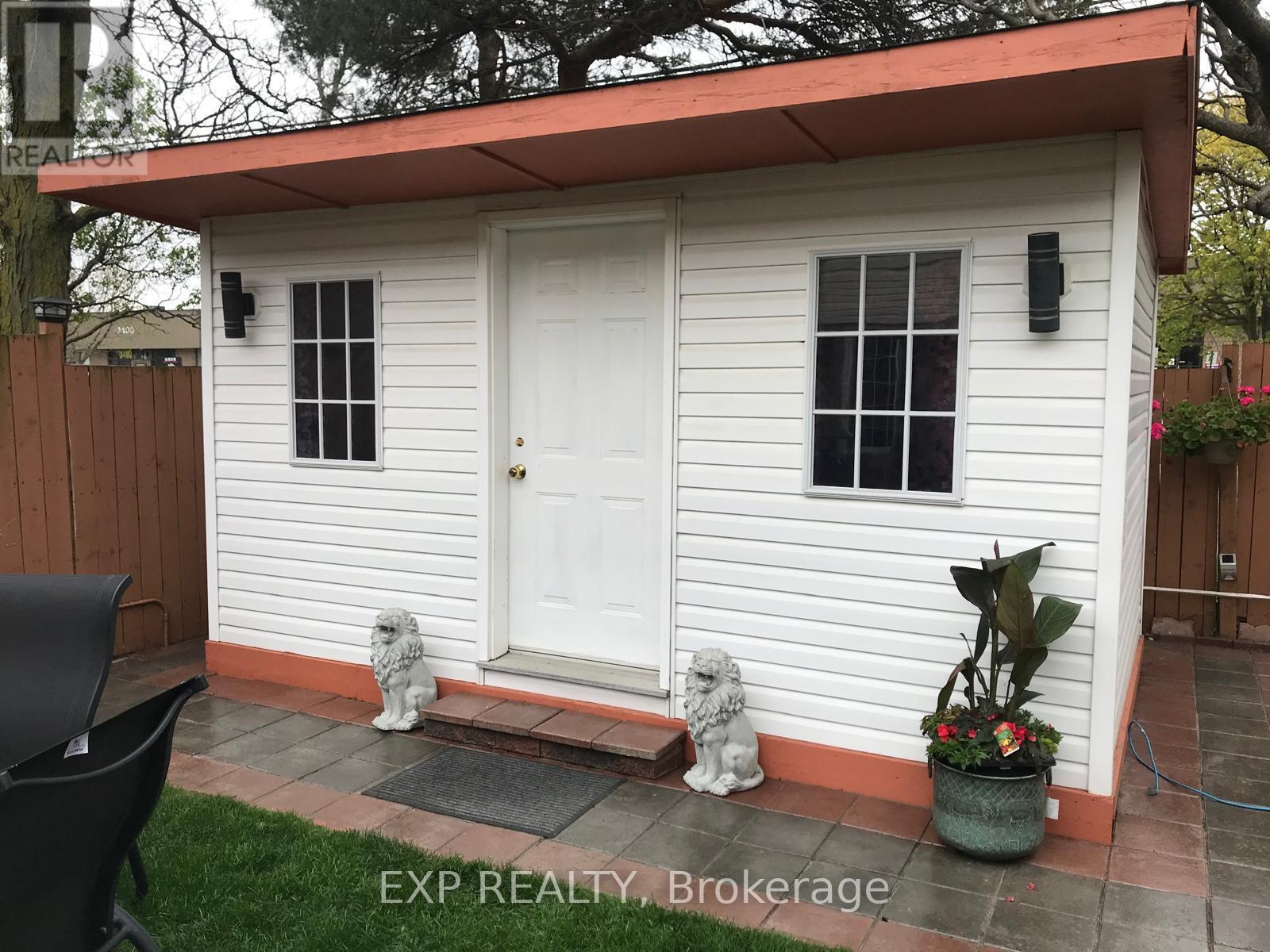 88 Valdor Drive, Toronto, ON - Outdoor With Exterior