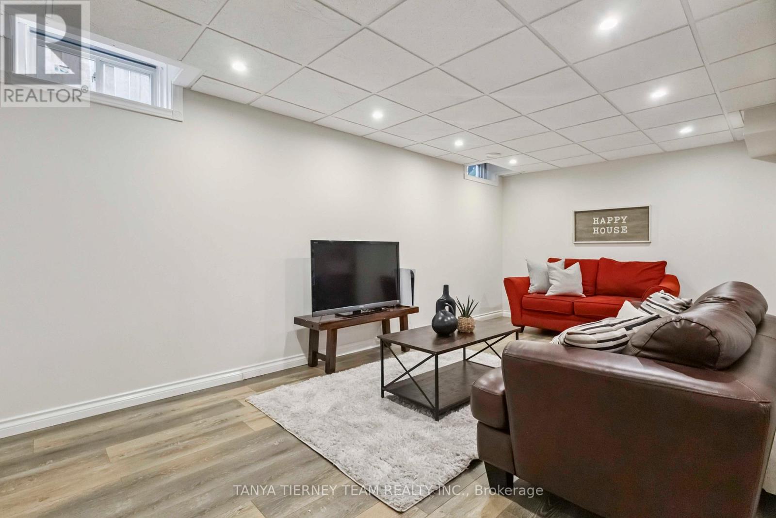 46 Foster Crescent, Whitby, ON - Indoor