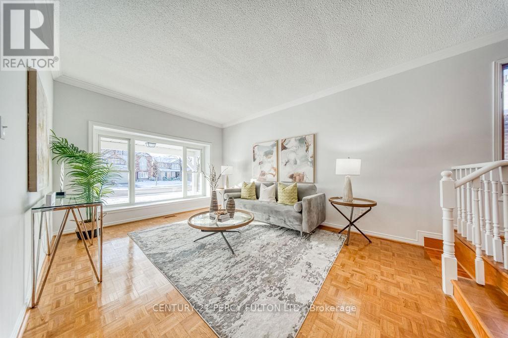 948 Glenanna Road, Pickering, ON - Indoor Photo Showing Living Room