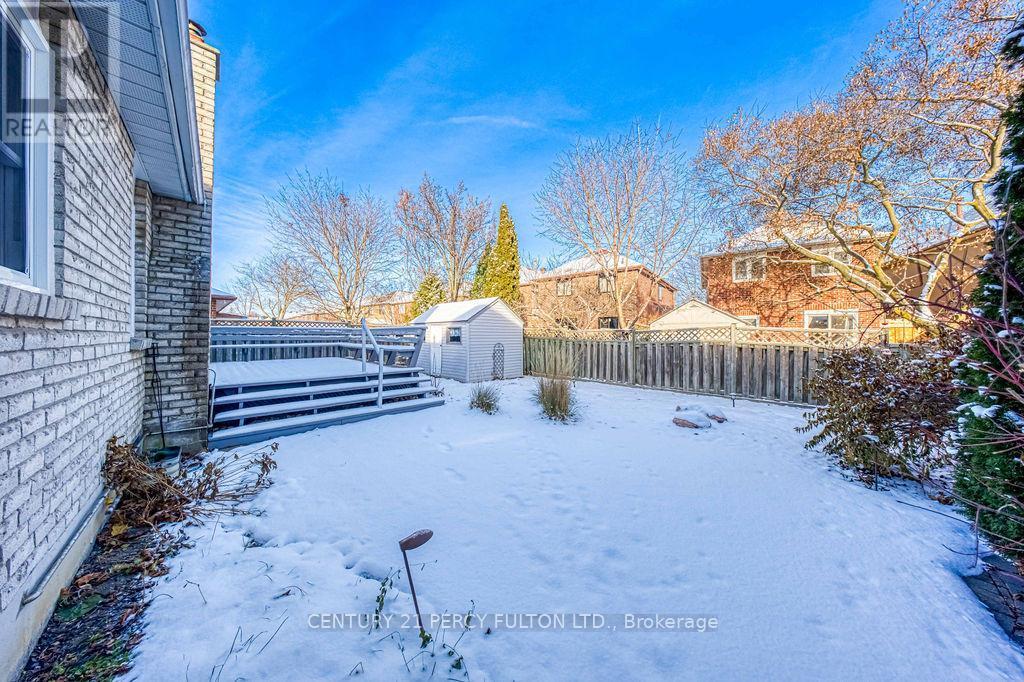 948 Glenanna Road, Pickering, ON - Outdoor