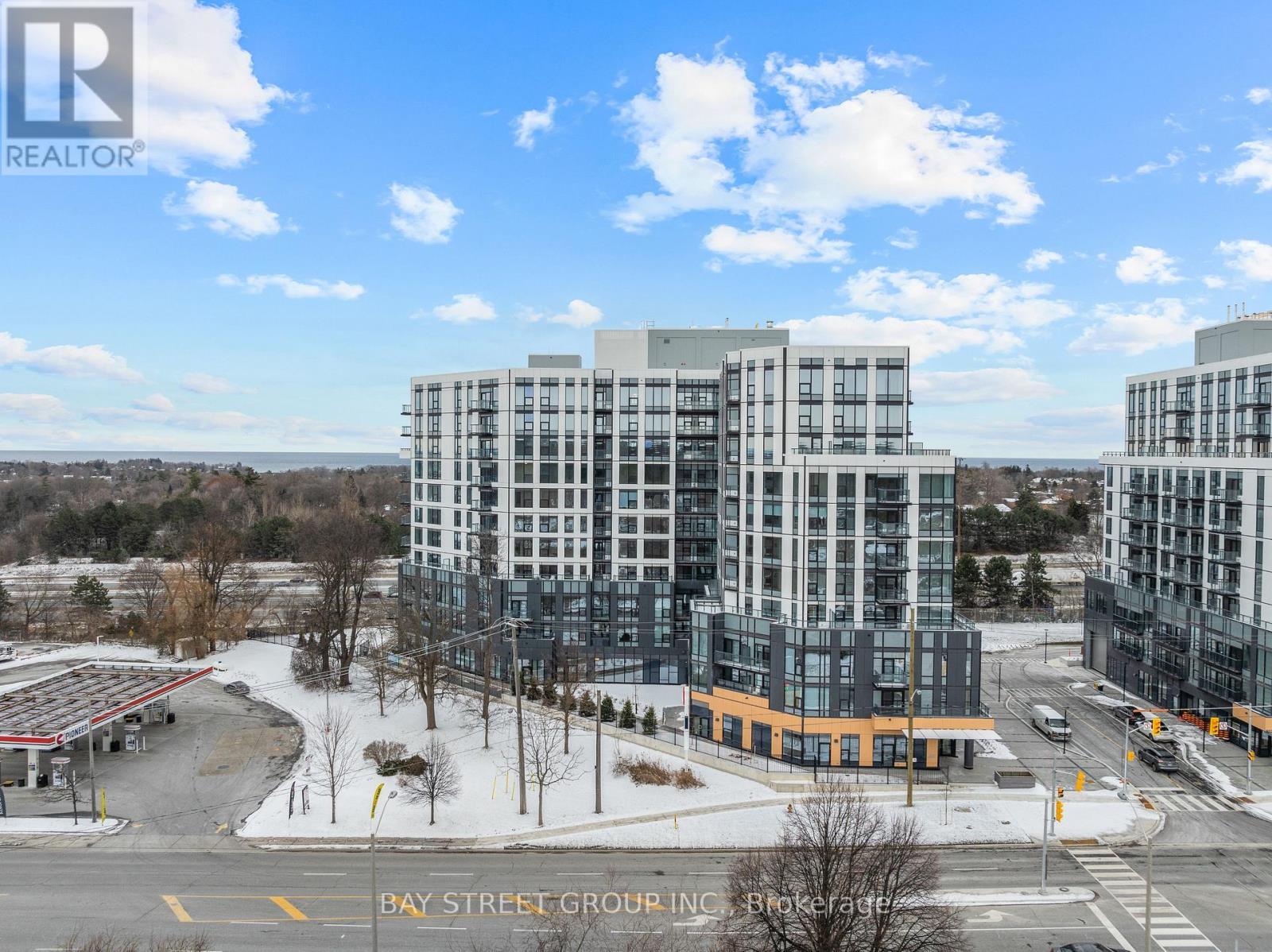 901 - 7439 Kingston Road, Toronto, ON - Outdoor With View