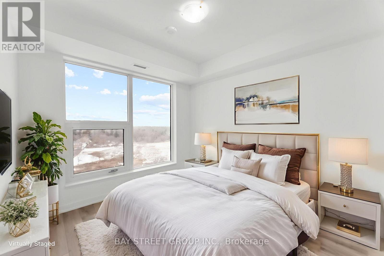 901 - 7439 Kingston Road, Toronto, ON - Indoor Photo Showing Bedroom