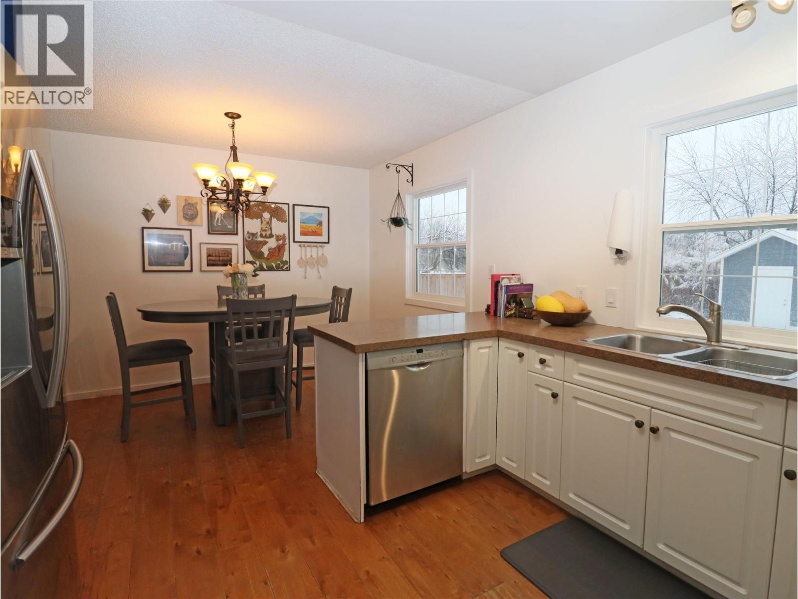 7665 Boundary Drive, Grand Forks, BC - Indoor Photo Showing Kitchen With Double Sink