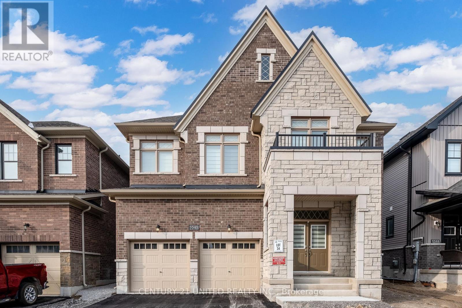 1040 Unit A Suddard Avenue, Oshawa (Kedron), ON - Outdoor With Facade