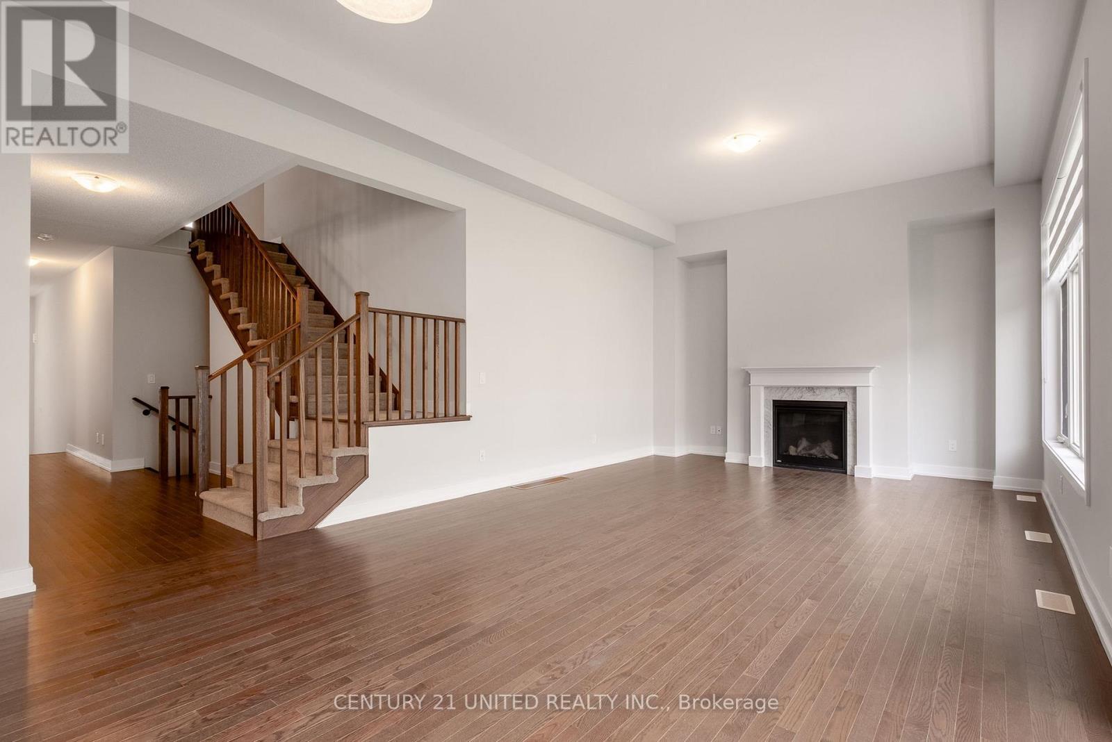 1040 Unit A Suddard Avenue, Oshawa (Kedron), ON - Indoor Photo Showing Living Room With Fireplace