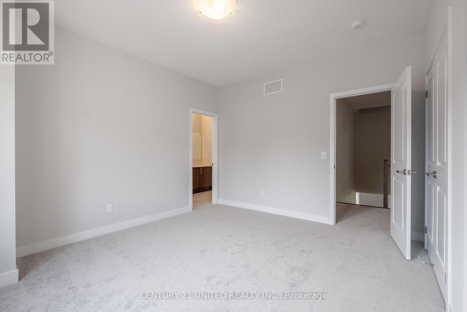 1040 Unit A Suddard Avenue, Oshawa (Kedron), ON - Indoor Photo Showing Other Room