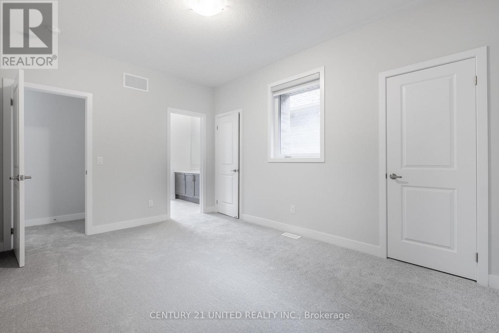1040 Unit A Suddard Avenue, Oshawa (Kedron), ON - Indoor Photo Showing Other Room