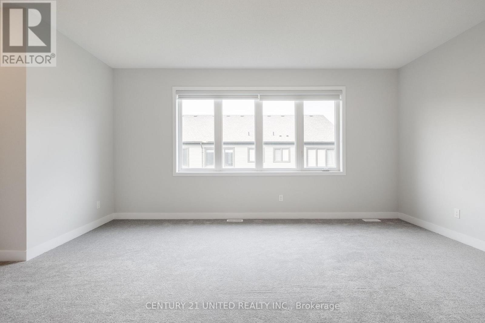 1040 Unit A Suddard Avenue, Oshawa (Kedron), ON - Indoor Photo Showing Other Room