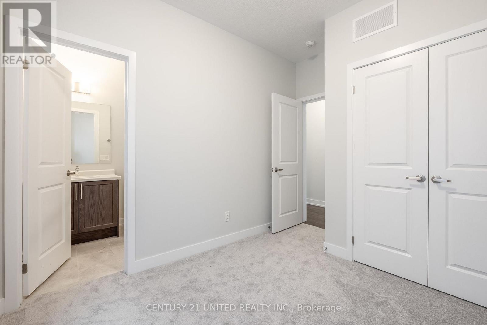 1040 Unit A Suddard Avenue, Oshawa (Kedron), ON - Indoor Photo Showing Other Room