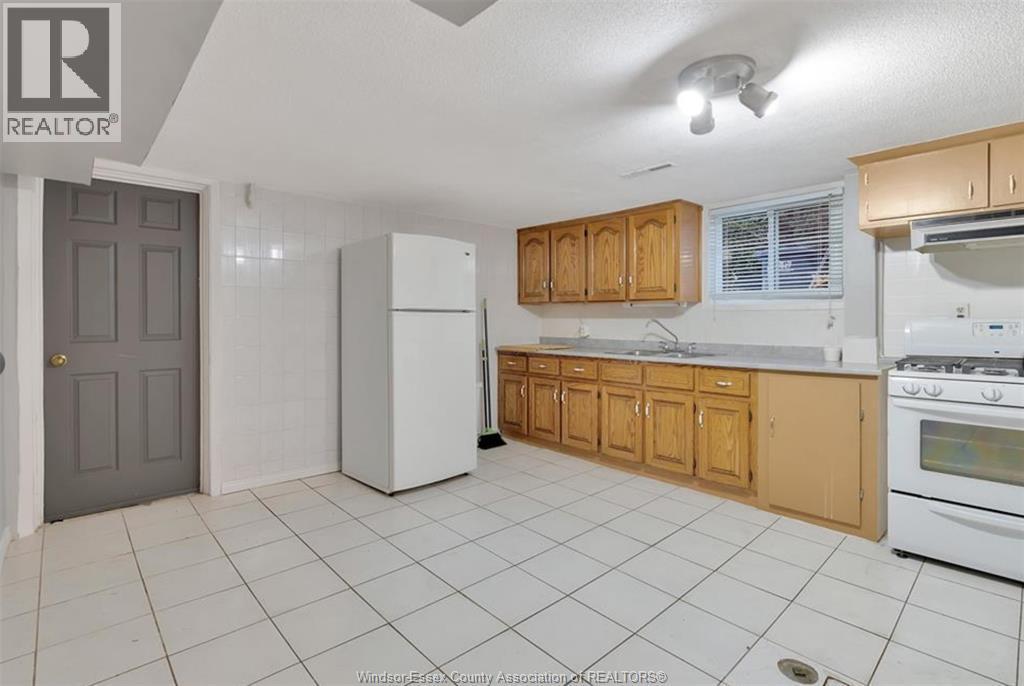 1279 Tourangeau Unit# Lower, Windsor, ON - Indoor Photo Showing Kitchen