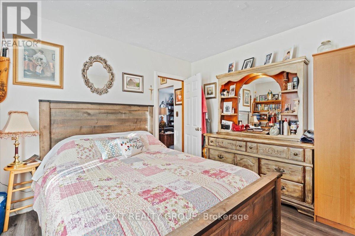 21 North Hastings Avenue, Marmora And Lake (Marmora Ward), ON - Indoor Photo Showing Bedroom