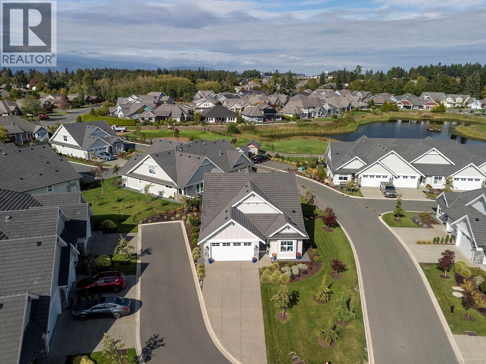 115 1444 Crown Isle Dr, Courtenay, BC - Outdoor With View