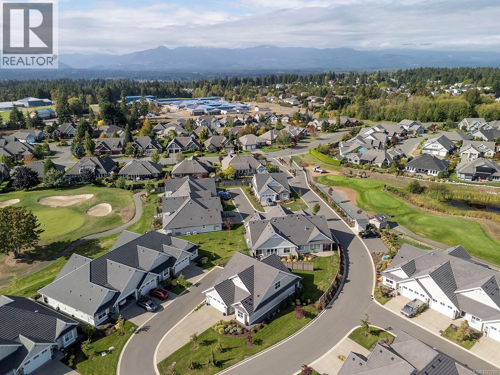 115 1444 Crown Isle Dr, Courtenay, BC - Outdoor With View